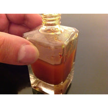 Load image into Gallery viewer, زيت روحاني عطر روحي لتقويه الاحجار وتغذيه الخدام وتفعيل وارجاع الروحانيه نادر