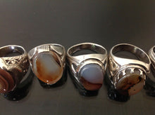 Load image into Gallery viewer, خواتم روحانية عقيق يماني اصلي طبيعي نادر جدا من النوادر خواتم مروحنة مخدومة