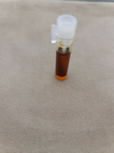 Load image into Gallery viewer, دهن العود الملكي الروحاني الحر الاصلي النادر جدا يجب ان تجربه والبيع بالضمان