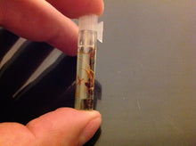 Load image into Gallery viewer, زيت روحاني عطر المحبه والجلب الشديد لجلب القلوب محبة فعال جدا للرجال والنساء