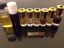 Load image into Gallery viewer, زيت روحاني عطر المحبه والجلب الشديد لجلب القلوب محبة فعال جدا للرجال والنساء