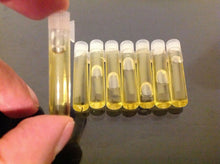 Load image into Gallery viewer, زيت الحبة السوداء زيت الرقية والعلاج الروحاني مقروء عليه ايات الرقية كامله مكررة