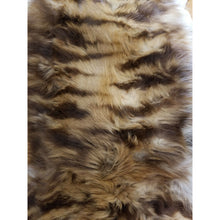 Load image into Gallery viewer, حجاب جلد الضبعة الروحاني الاصلي النادر جدا للمحبة والقبول والهيبة جلد الضبع