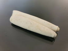 Load image into Gallery viewer, عرق السواحل الابيض الزوج الملكي الانادر ذكر وانثى روحاني فعال مجرب بالضمان