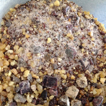 Load image into Gallery viewer, حارق العفاريت بخور للرش وللتحصين وللعلاج الروحاني والنفسي فعال جدا وشديد جدا